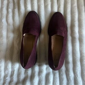 Naturalizer Like New Womens US6 Burgundy Suede Loafers